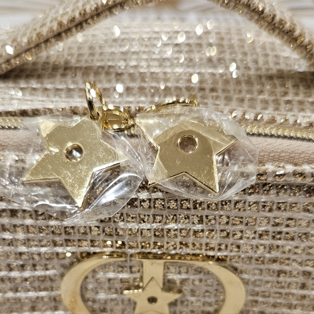 Bag - Picture 2 of 6